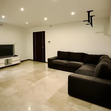 Beautiful House 25 Mins From Geneva