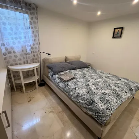 Beautiful House 25 Mins From Geneva